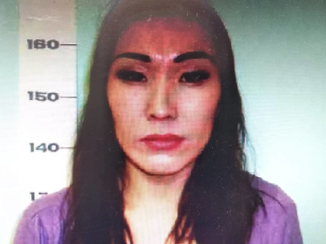 В Якутии полиция разыскивает парня, переодетого в девушку