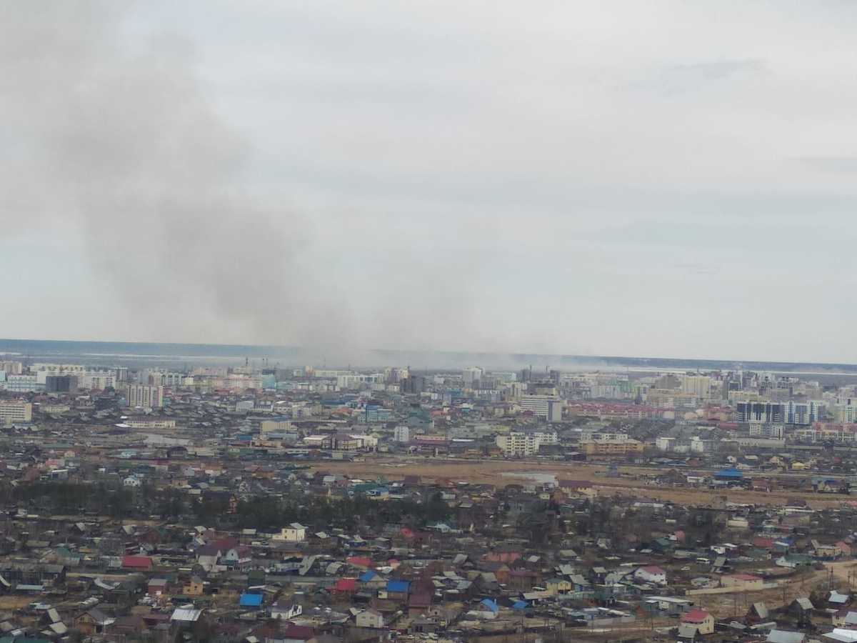 Часть Якутска заволокло дымом