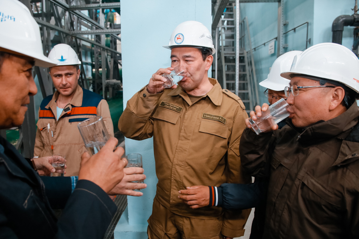 "Вода замечательная!", - Айсен Николаев оценил работу новых водоочистных сооружений «Водоканала»