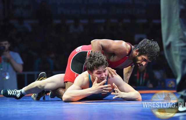 В финальной схватке турнира памяти Али Алиева Рассадин уступил индийскому вольнику