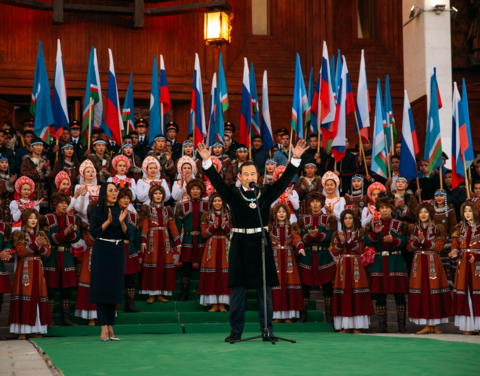 На каналах «Якутия24», НВК «Саха» и радио «Тэтим» – итоги года с Айсеном Николаевым