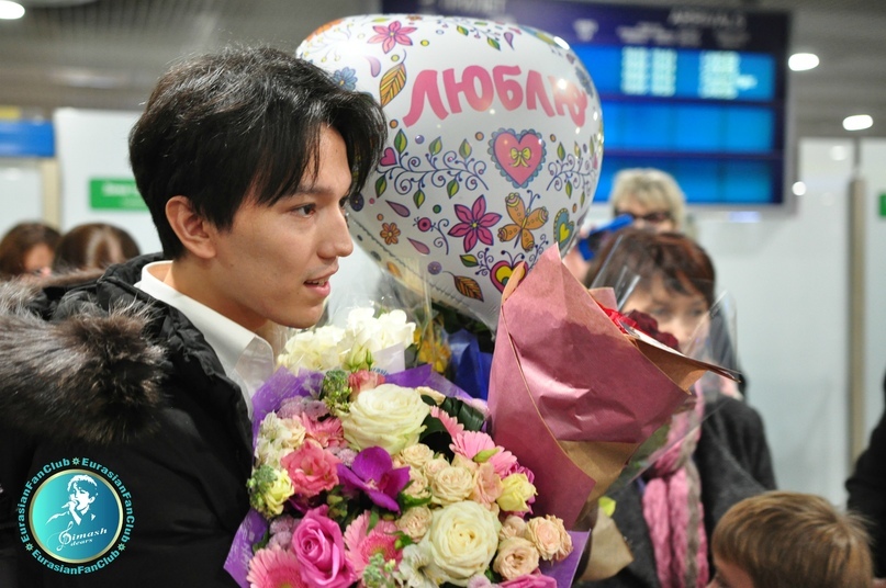 Якутские поклонницы поздравили Димаша с днем рождения (видео)