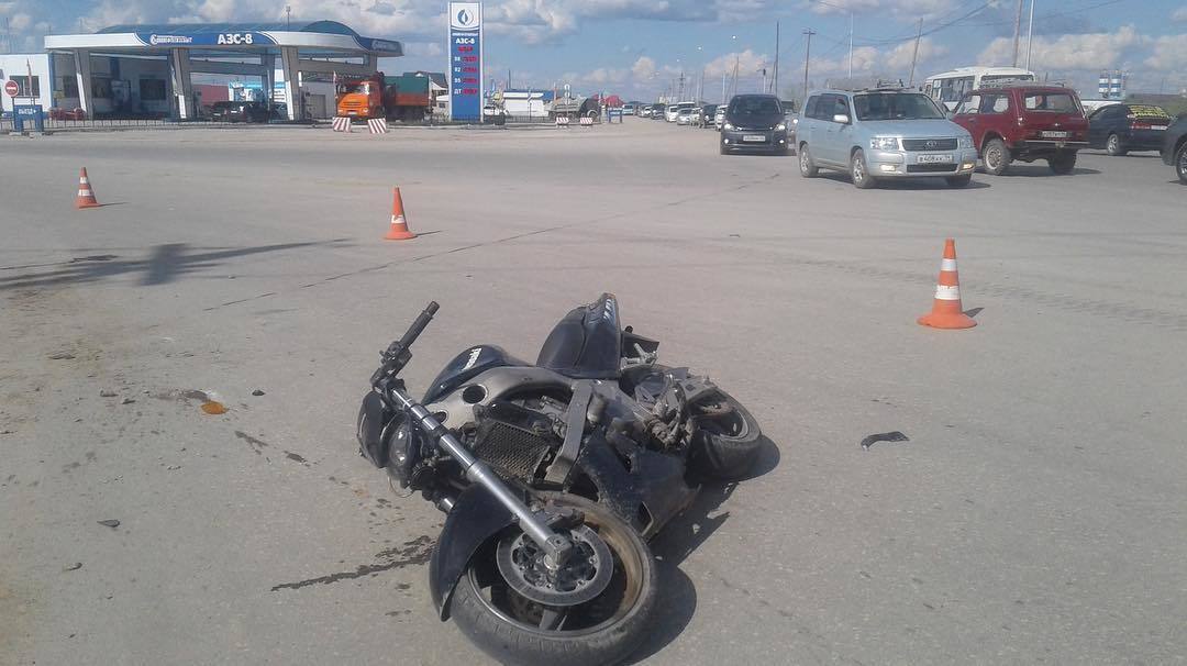 В Якутске в результате ДТП погиб мотоциклист