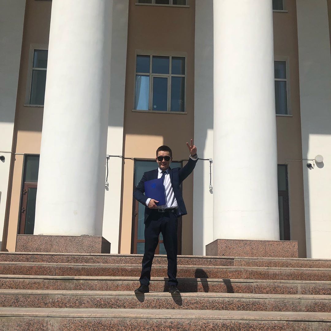 Боксер Василий Егоров стал дипломированным юристом