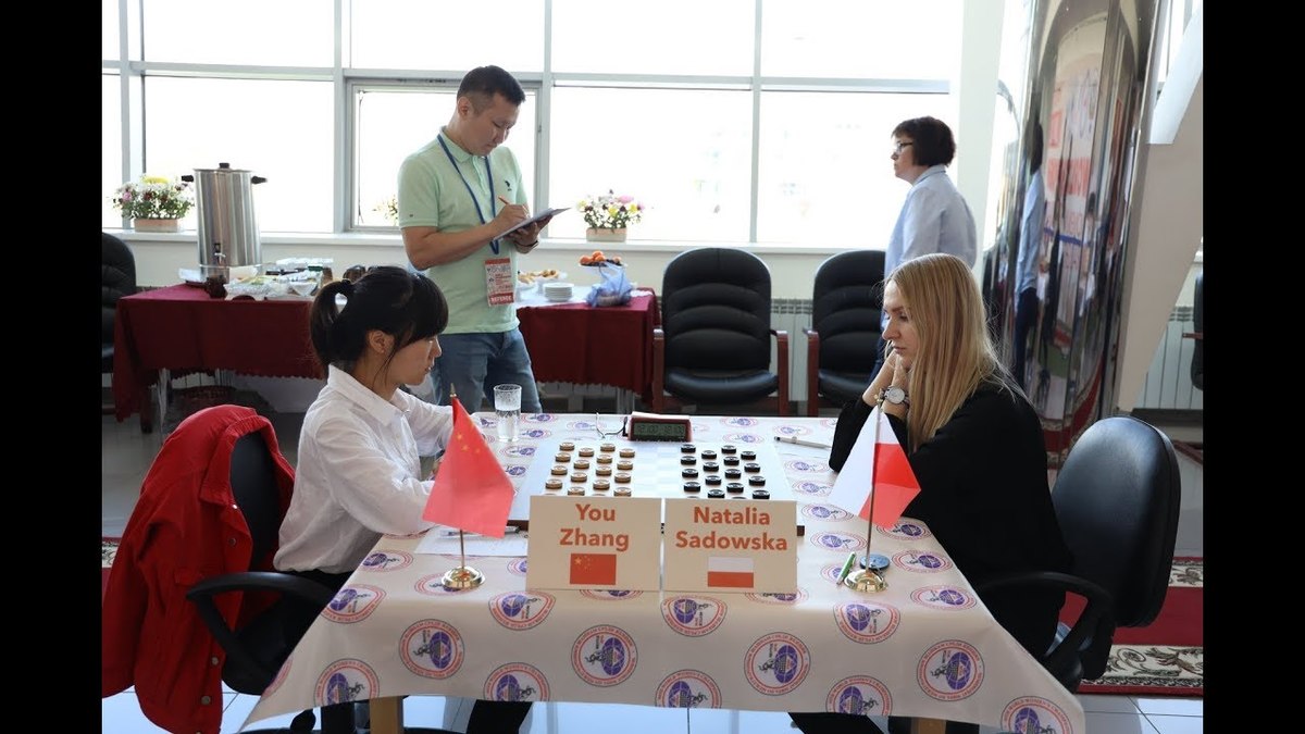 В Якутии проходит чемпионат мира по шашкам среди женщин