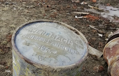 Экологи Северного флота обнаружили в Якутии немецкую армейскую бочку 1944 года