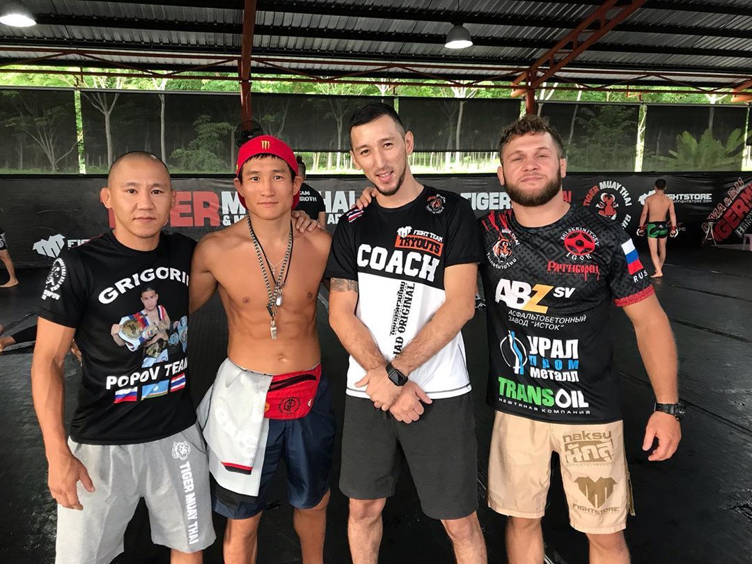 Григорий Попов поблагодарил главу Якутии за желание помочь и сообщил, что воспользуется его советом