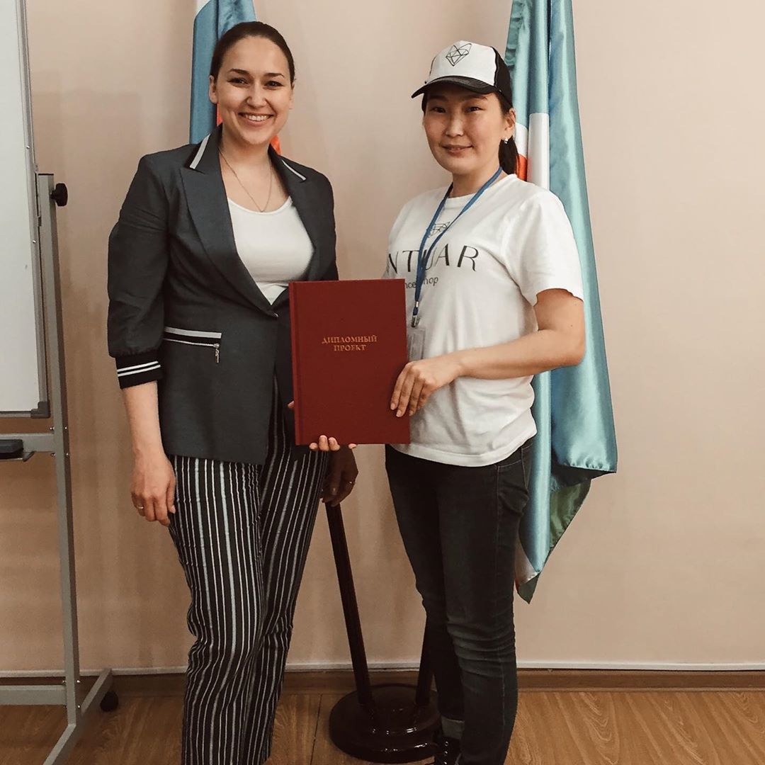 Министр предпринимательства встретилась с выпускницей бизнес-школы, пожаловавшейся на несправедливость