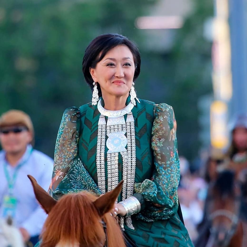 «Что это было?». В соцсетях спорят по поводу парада северных конных всадников в Якутске