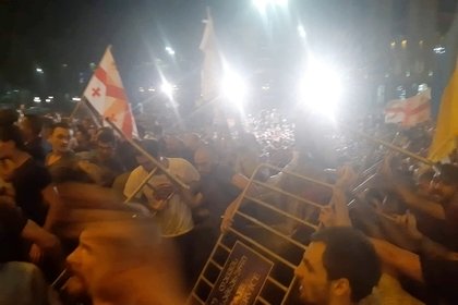 Путин поручил вывезти россиян из Грузии