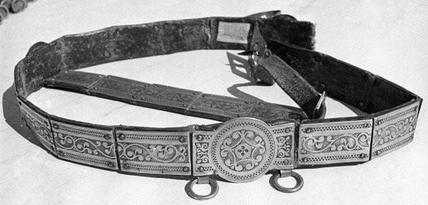 Якутский пояс Хрущеву. Изделие нюрбинского ювелира пропало бесследно