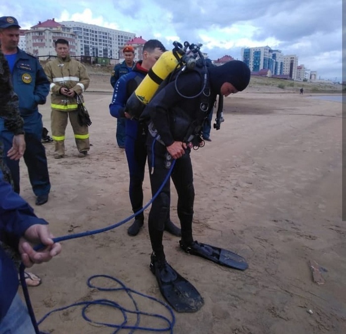 В акватории 202 мкр г.Якутск водолазы обнаружили два трупа