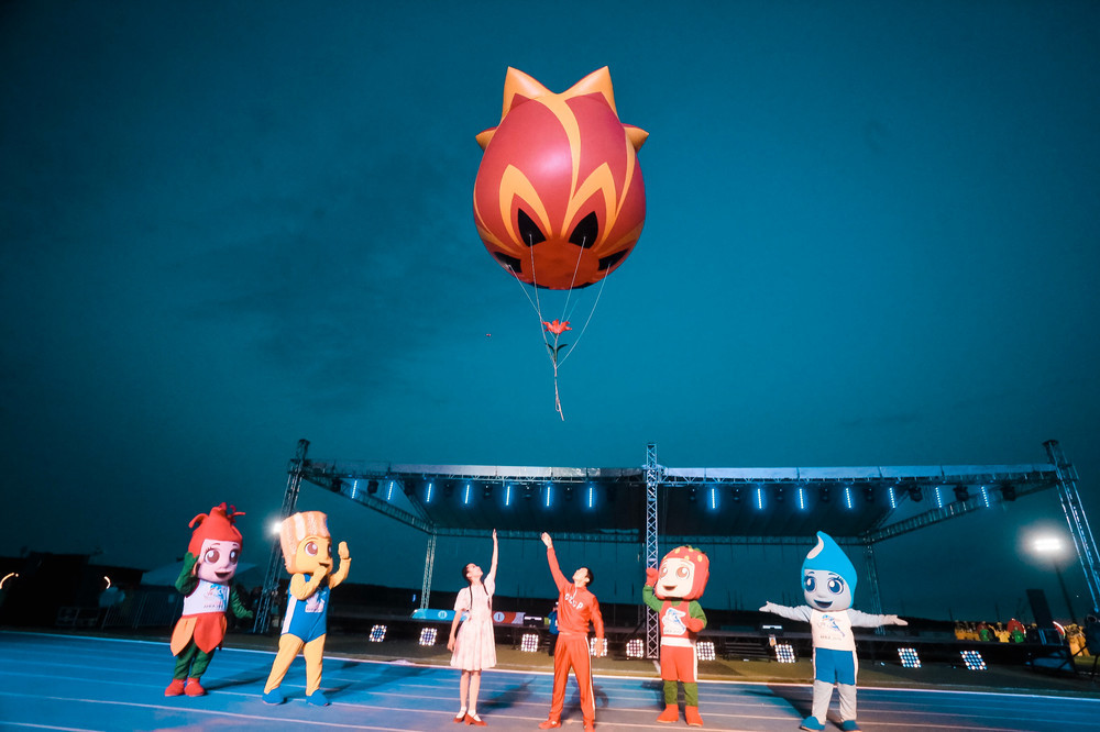 Фоторепортаж с закрытия VII Спортивных игр народов Якутии