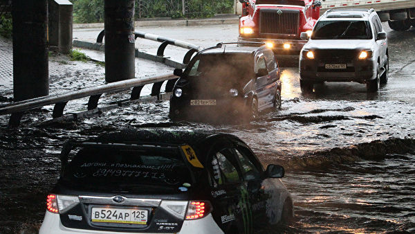 На Дальнем Востоке готовятся к удару тайфуна "Данас"