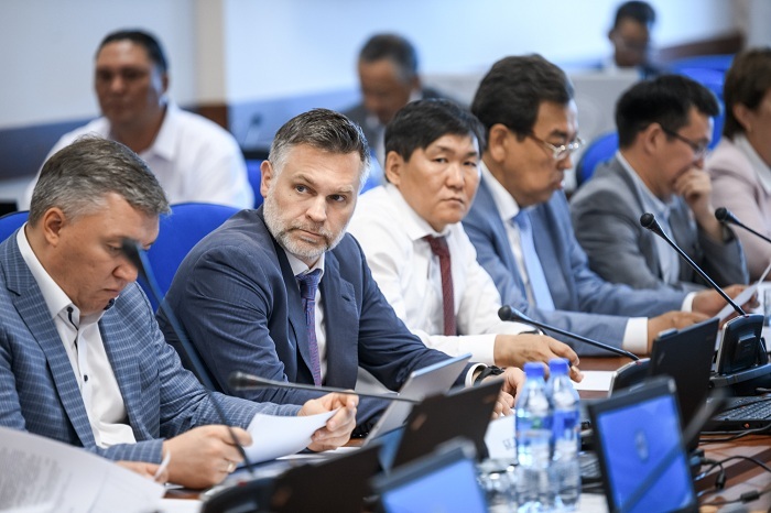 В ДП1 рассмотрели соблюдение антикоррупционных стандартов в госучреждениях