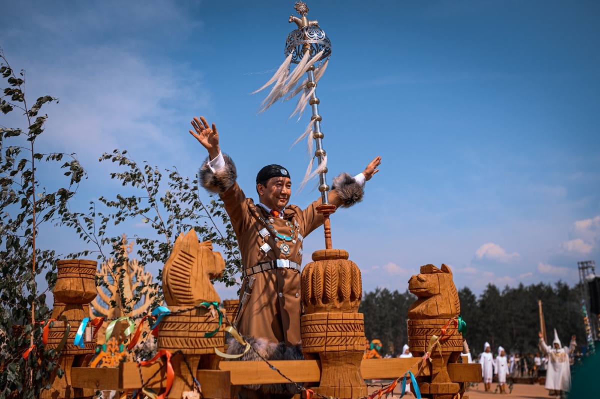 Айсен Николаев определил улусы, в которых в ближайшие годы состоятся Ысыахи Олонхо