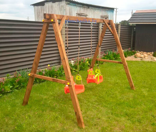 Попытка продать детские качели обернулась потерей 75 тыс.рублей