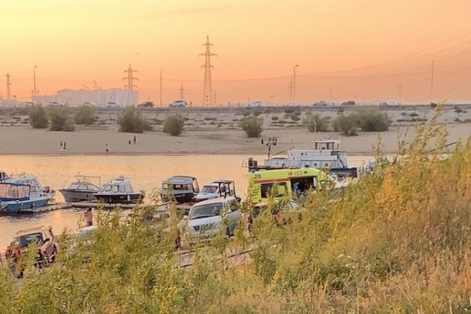 Двое детей погибли на реке Лена