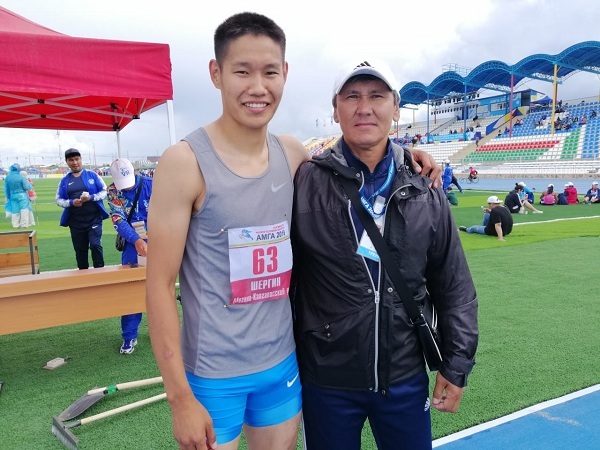 Рекорд игр народов Якутии в тройных прыжках. Георгий Шергин взял 15,75!