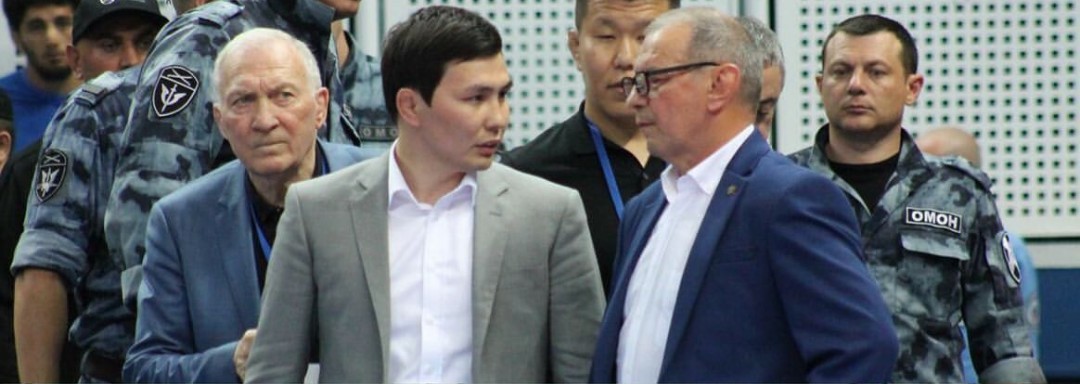 виктор лебедев