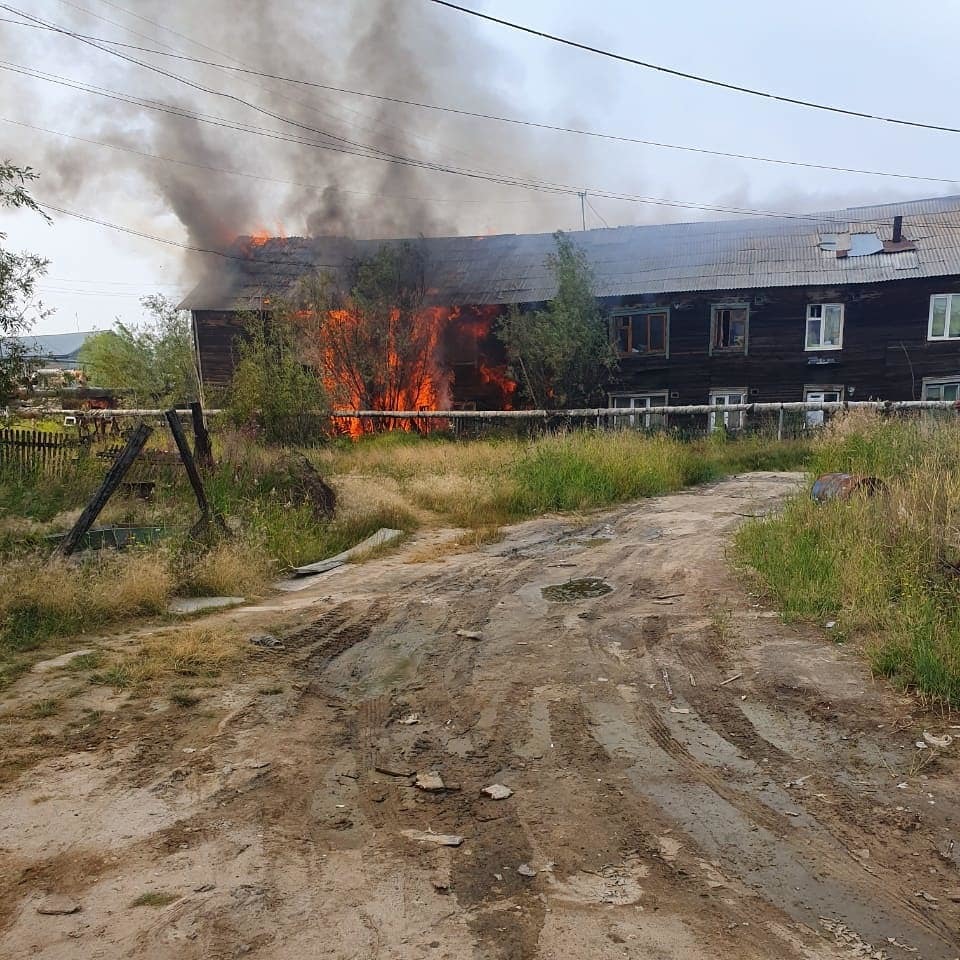 В Якутске произошел пожар в аварийном доме по улице Кеши Алексеева