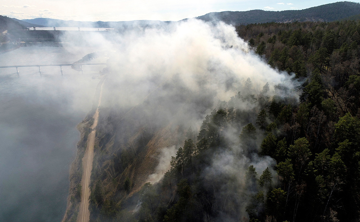 NASA: Дым от сибирских пожаров достиг США и Канады