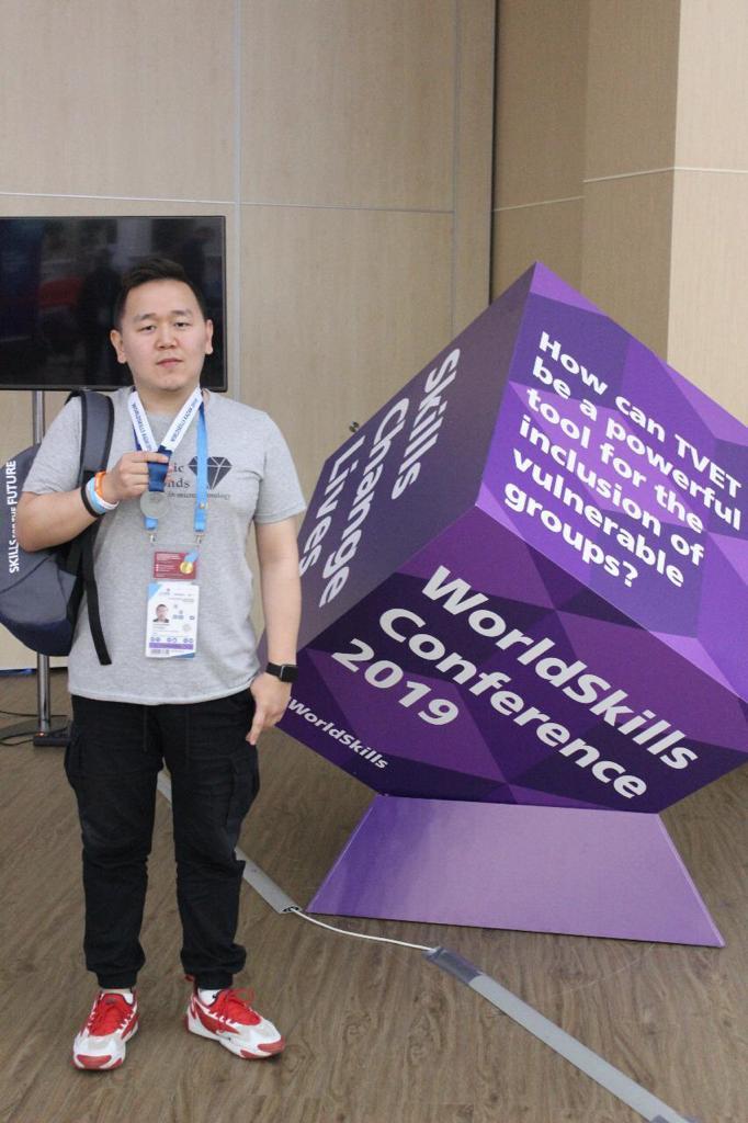 Якутянин Александр Тайшин стал серебряным призером международного турнира FutureSkills на мировом чемпионате «WorldSkills Kazan-2019»