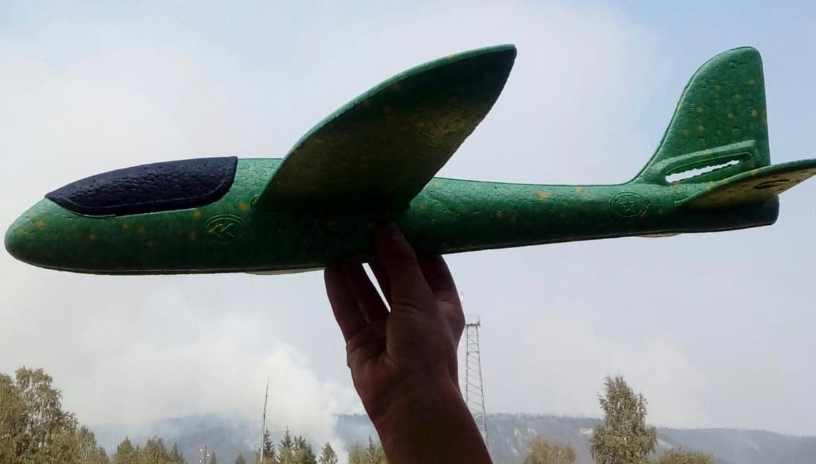 Жители Пеледуя шутят над таким долгожданным и спешно улетевшим БЕ-200