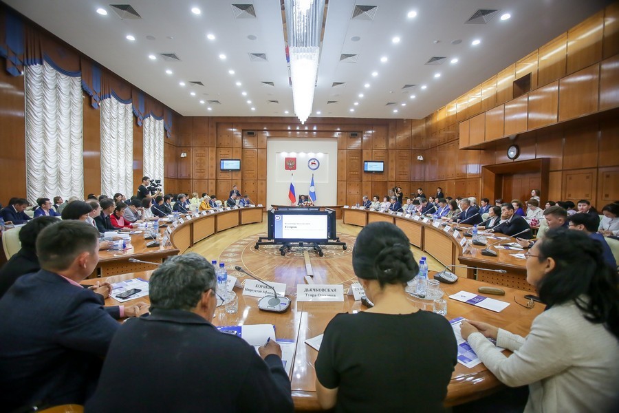 Айсен Николаев обозначил новые задачи по развитию системы образования в Якутии