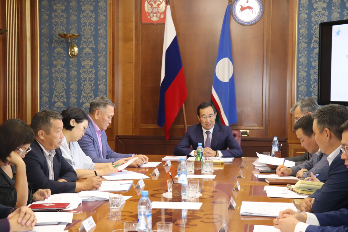 Власти Якутии пересмотрят тарифы на вывоз твердых коммунальных отходов в Якутске и Жатае