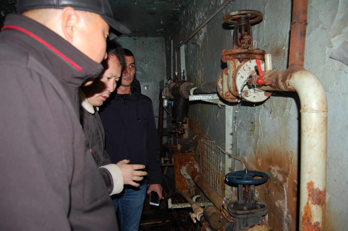 В трех домах города Якутска сохраняется тяжелая ситуация по запуску отопления