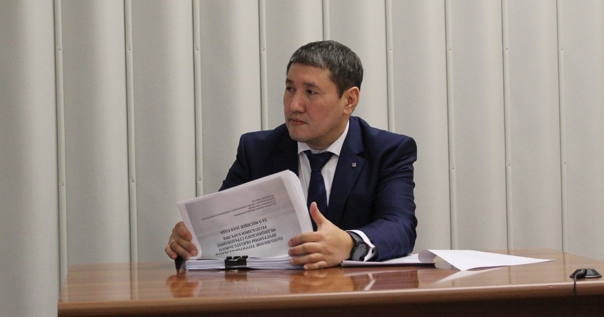 Якутянину Охлопкову, возглавляющему Минздрав Карелии, предложили выразить недоверие