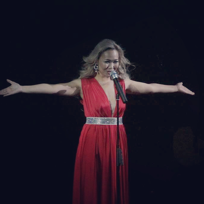 "Я бы хотела пожить как обычный человек", - Варя Максима объяснила, почему больше не поет