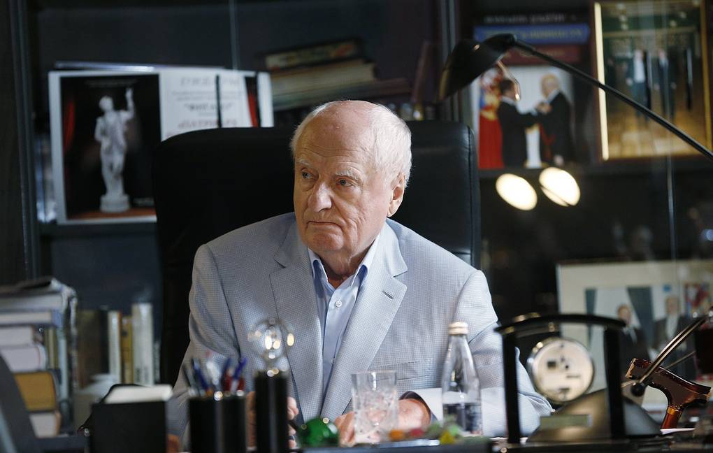 Умер Марк Захаров