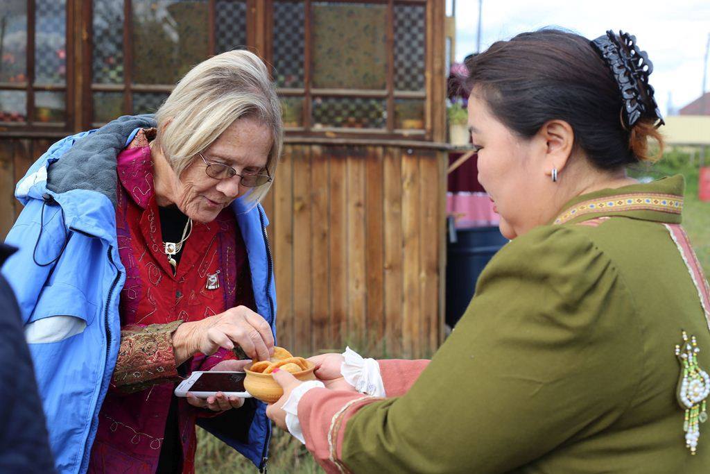 В Якутске гостит полковник армии США в отставке Энн Райт