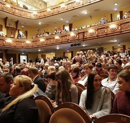 71590324_692929447852655_552861421080949614_n