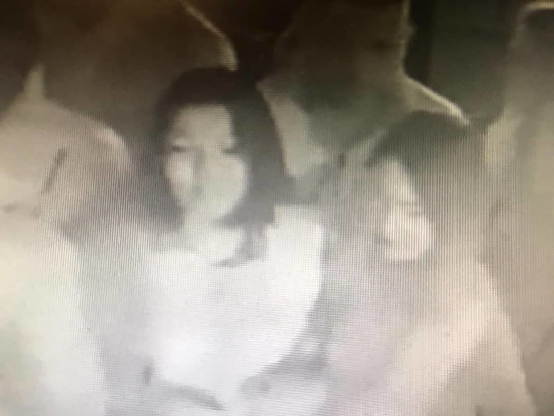 Видео: Разыскиваются девушки, на которых кидался агрессивный посетитель рестобара "Крыша"