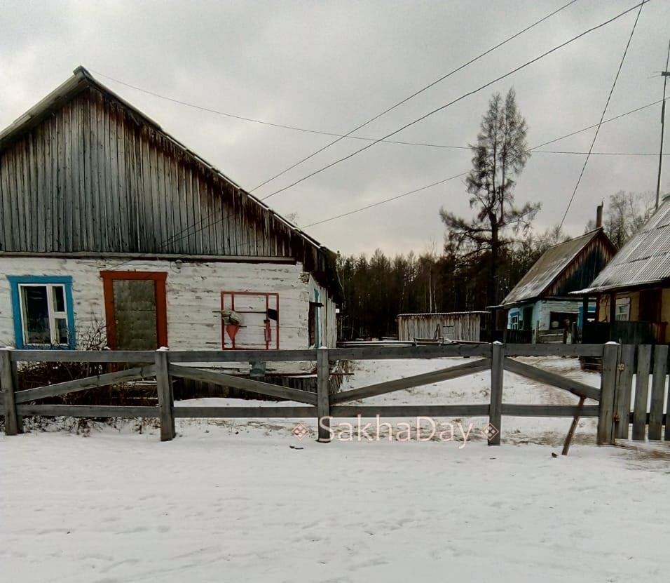 Жители села в Якутии выступили против пенсионерки, из-за которой уволился единственный медик