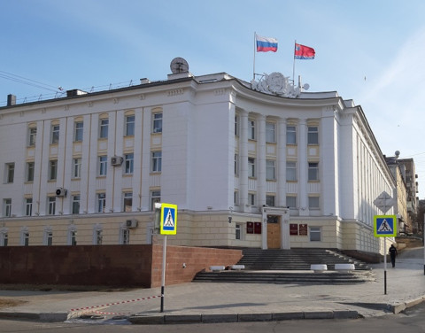 Власти Колымы прокомментировали решение суда, отменившее указ губернатора о премиях