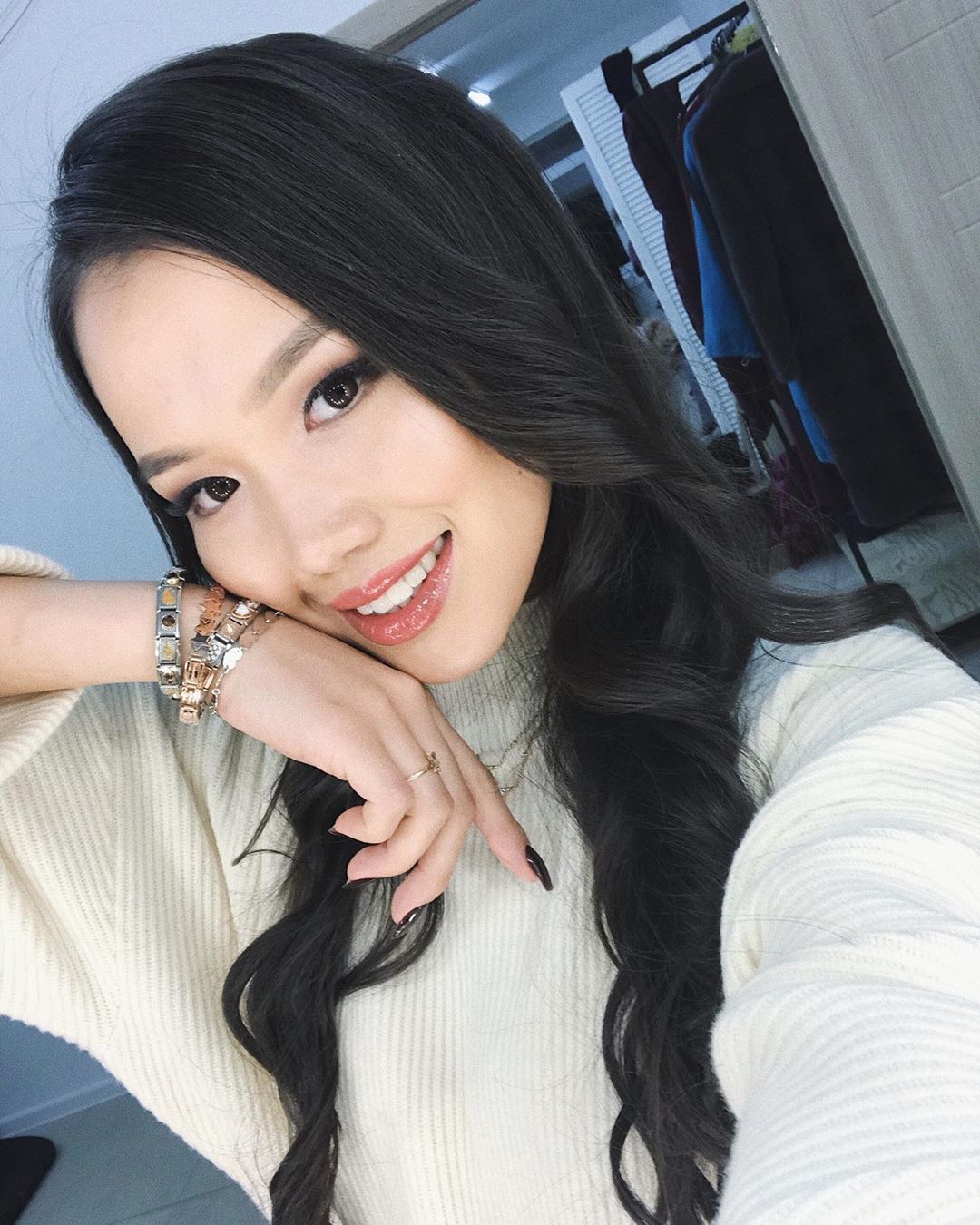 Видеофакт: Алена Портнягина завоевала титул "Мисс Виртуальная Якутия-2019"