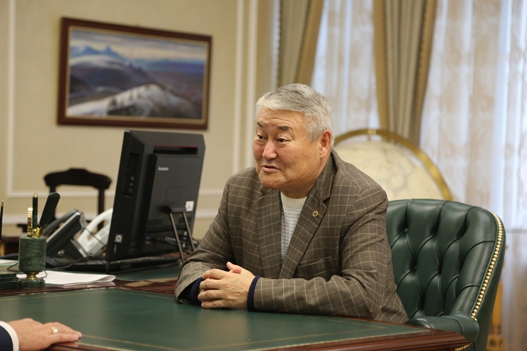 Василий Филиппов назначен ио президента Академии наук Якутии