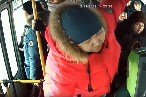 Пассажир, предъявивший  претензии водителю автобуса, извинился перед ним