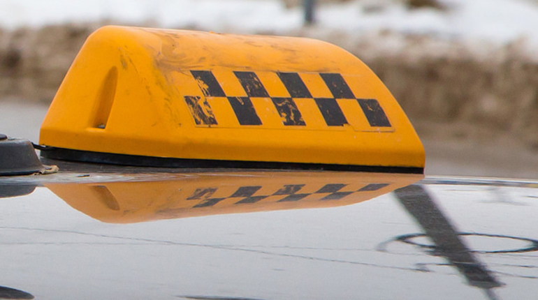 В Якутске пассажиры напали на таксиста
