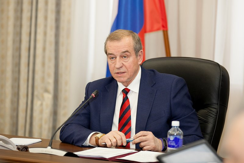 Губернатор Иркутской области Сергей Левченко подал заявление об отставке