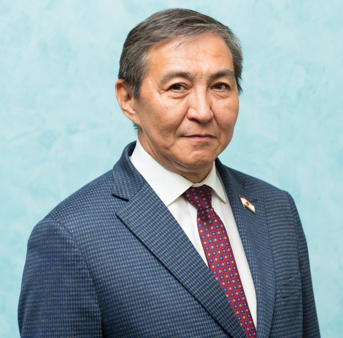 Анатолий Кырджагасов прокомментировал ежегодное Послание главы Якутии