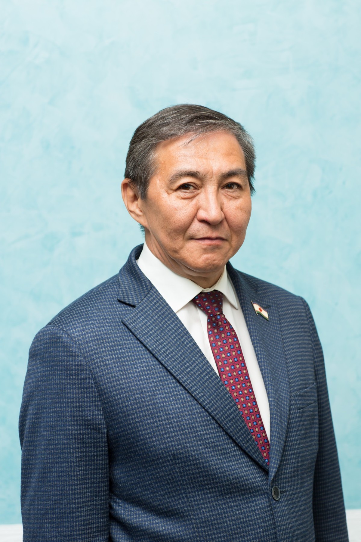 "Мы провожаем уходящий год с добром и гордостью", - Анатолий Кырджагасов поздравляет с Новым годом и Рождеством!