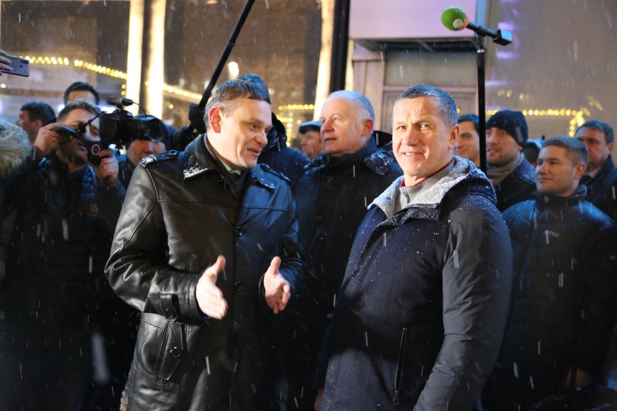 Видео: Кто не дал якутянам угостить Юрия Трутнева на Дальневосточной ярмарке?