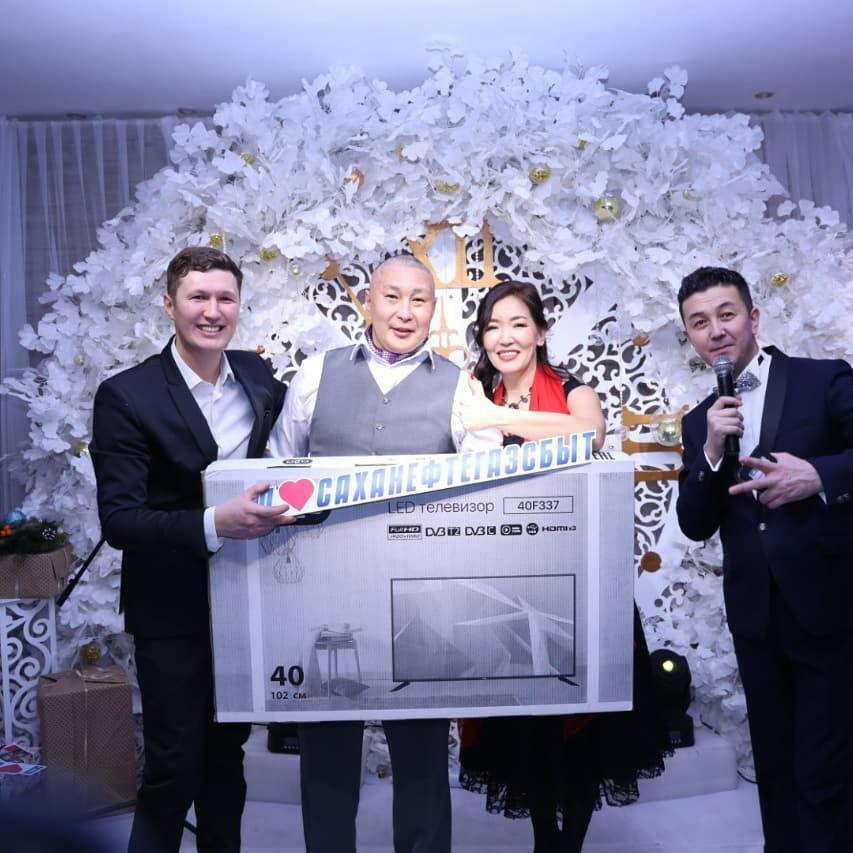 Корпоратив "Саханефтегазсбыта" прошел без Виктора Лебедева