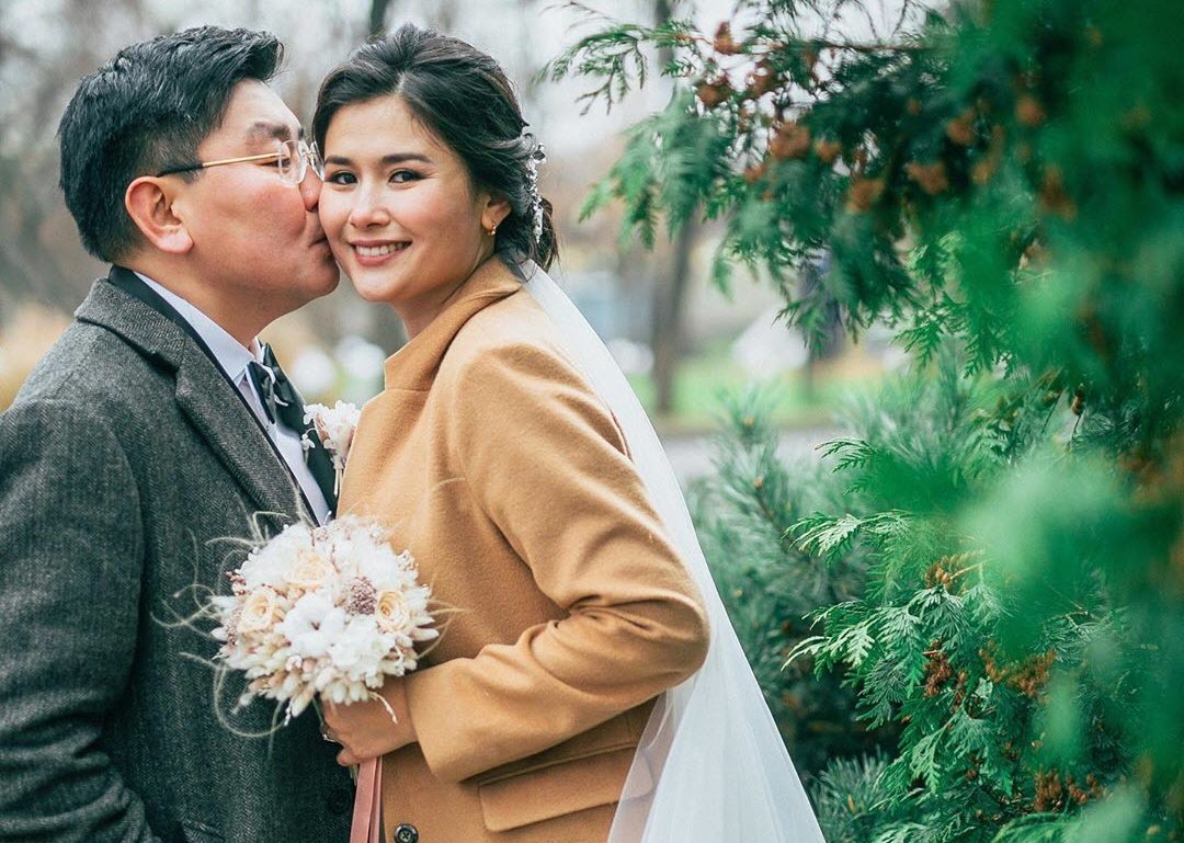 Красавица-хомусистка вышла замуж за председателя правления якутского банка