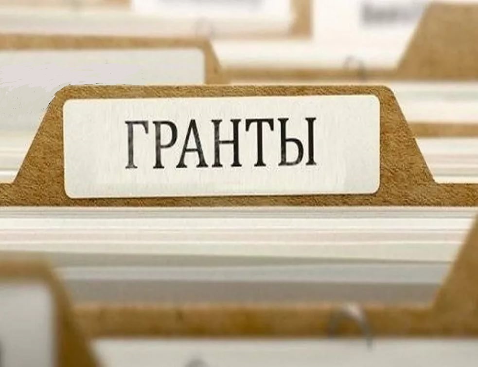 Определены победители грантов Главы Якутии в области государственной молодежной политики